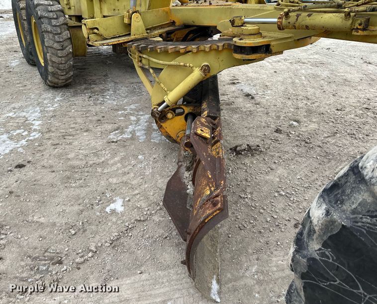 image for item DQ6580 1965 Champion rigid frame motor grader