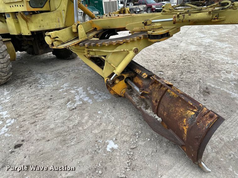 image for item DQ6580 1965 Champion rigid frame motor grader