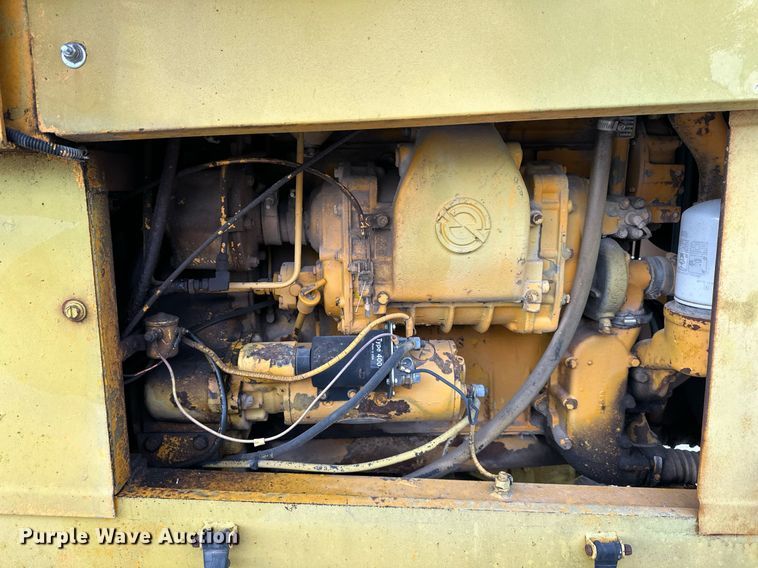 image for item DQ6580 1965 Champion rigid frame motor grader