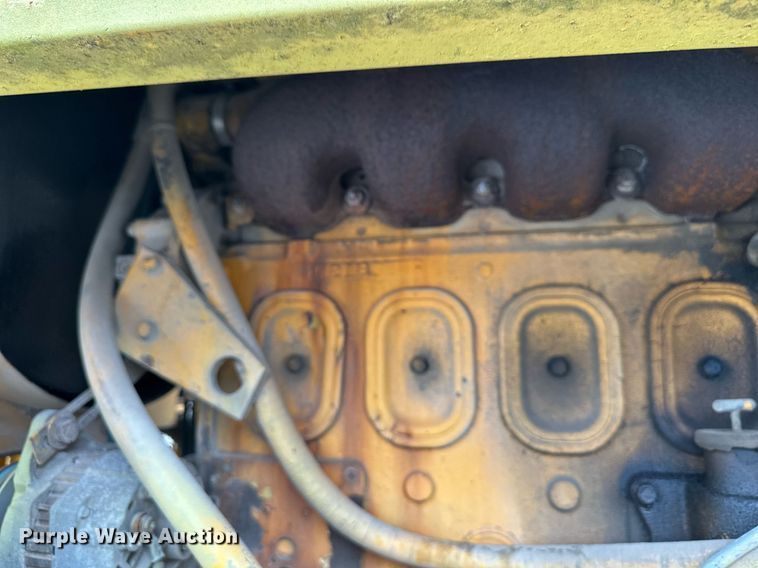 image for item DQ6580 1965 Champion rigid frame motor grader