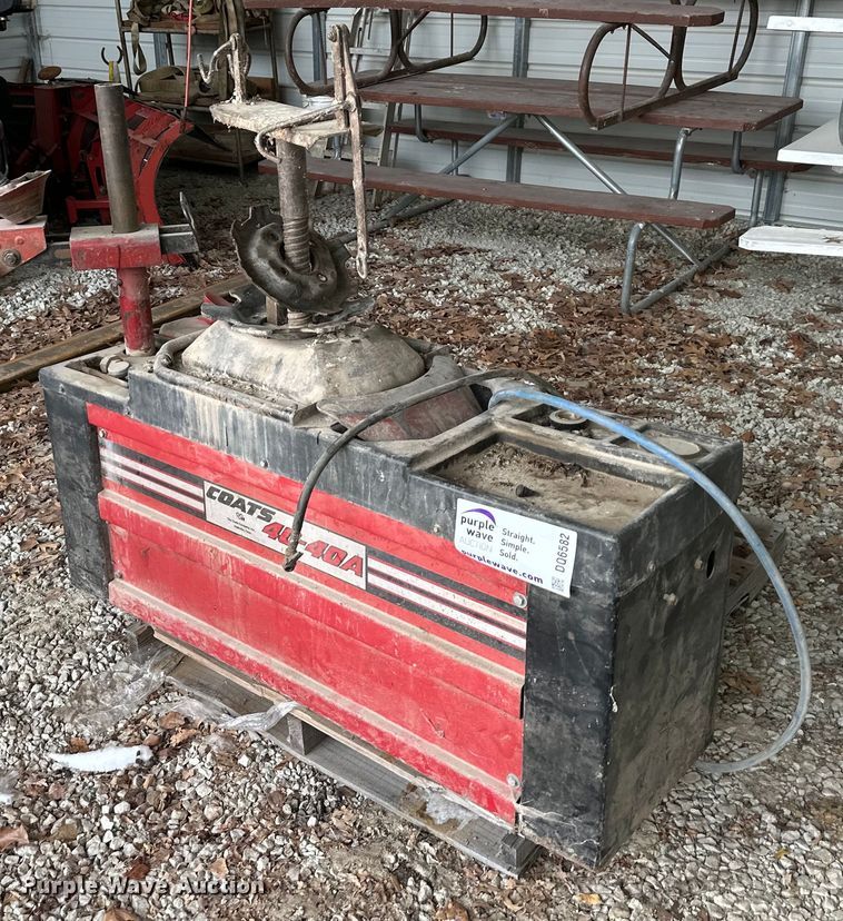 image for item DQ6582 Coats 40-40A tire machine