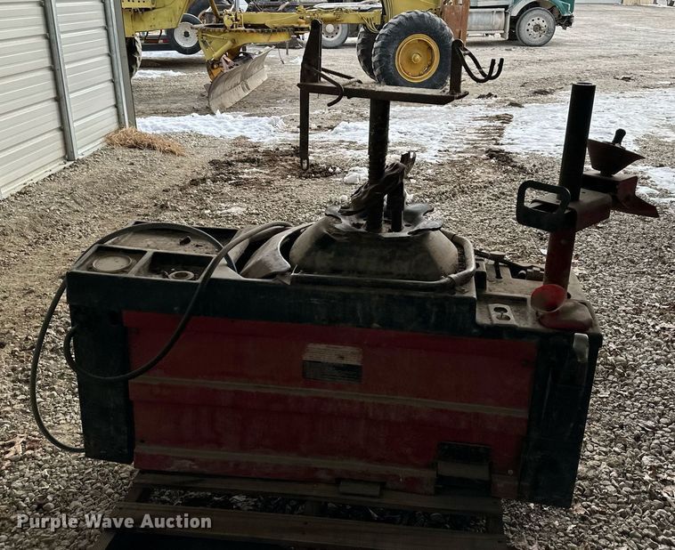 image for item DQ6582 Coats 40-40A tire machine