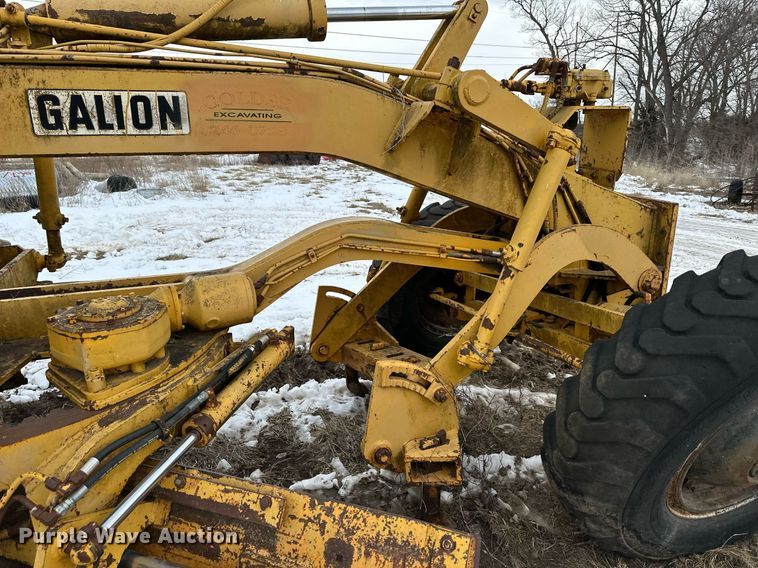 image for item DQ6583 1969 Galion 118 series B rigid frame motor grader