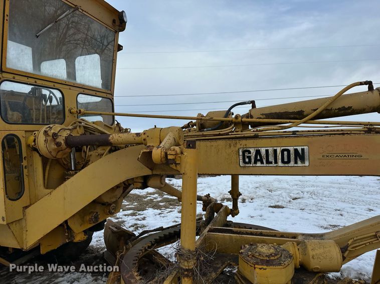 image for item DQ6583 1969 Galion 118 series B rigid frame motor grader