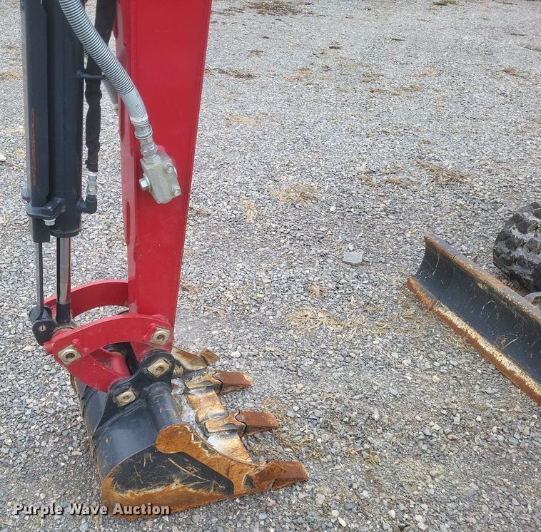 image for item DS5181 2022 Yanmar ViO17 mini excavator