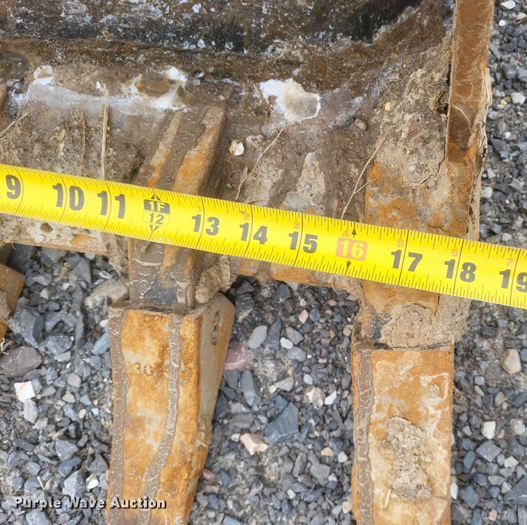 image for item DS5182 2021 Yanmar ViO35 mini excavator