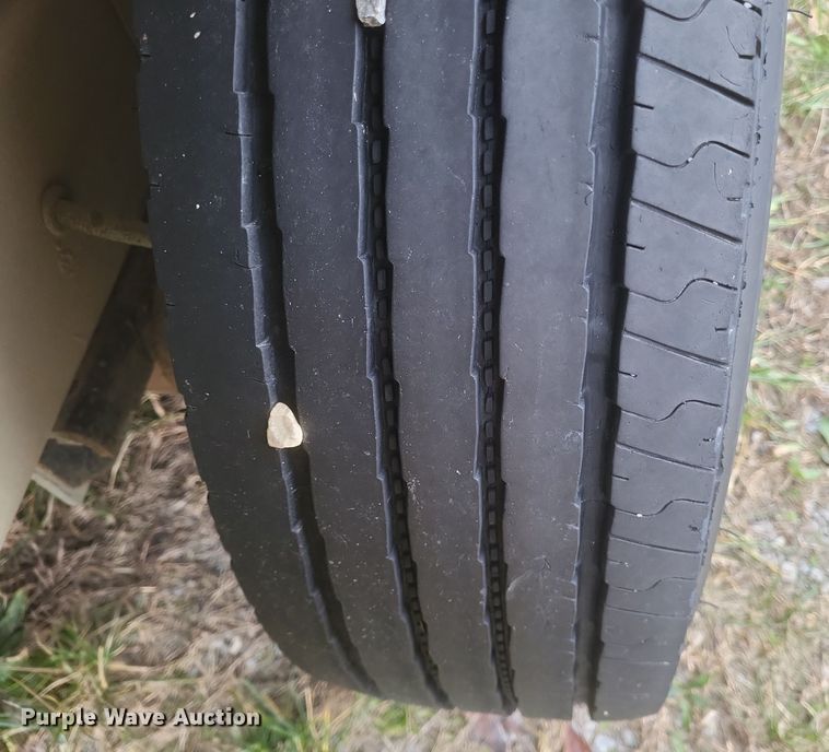 image for item DS5183 2023 Larson 5620 reel trailer