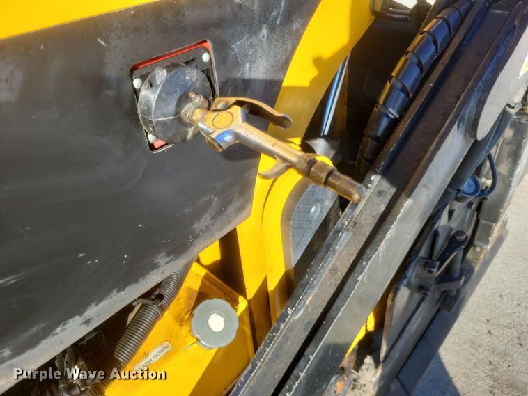 image for item DS5193 2019 Mauldin 1750-C paver