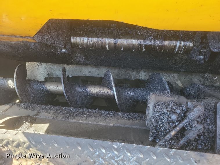 image for item DS5193 2019 Mauldin 1750-C paver