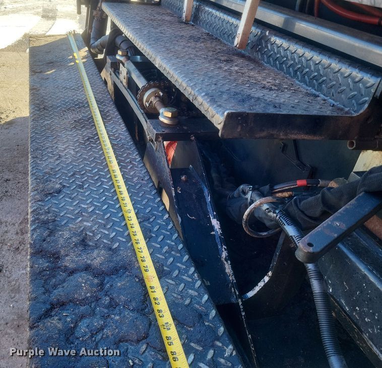 image for item DS5193 2019 Mauldin 1750-C paver