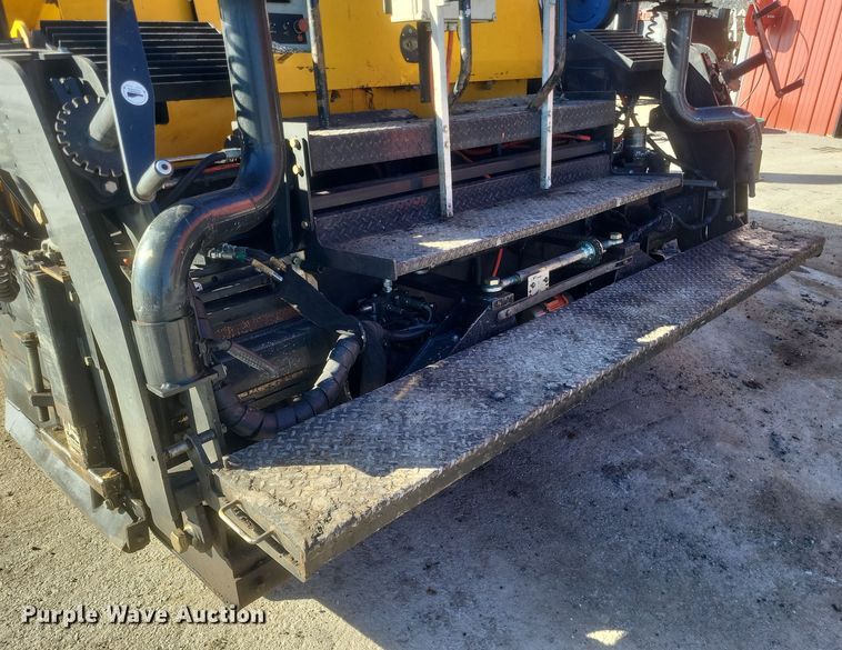 image for item DS5193 2019 Mauldin 1750-C paver