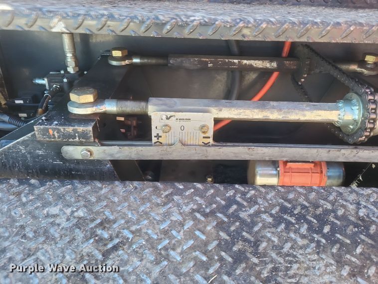 image for item DS5193 2019 Mauldin 1750-C paver