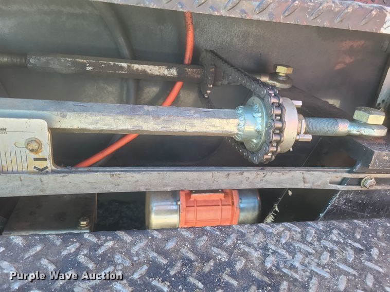 image for item DS5193 2019 Mauldin 1750-C paver