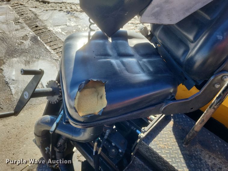 image for item DS5193 2019 Mauldin 1750-C paver