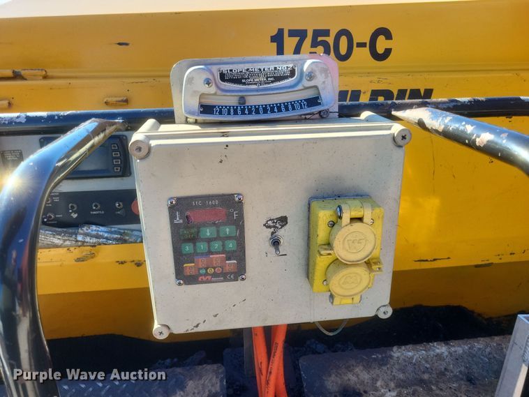 image for item DS5193 2019 Mauldin 1750-C paver