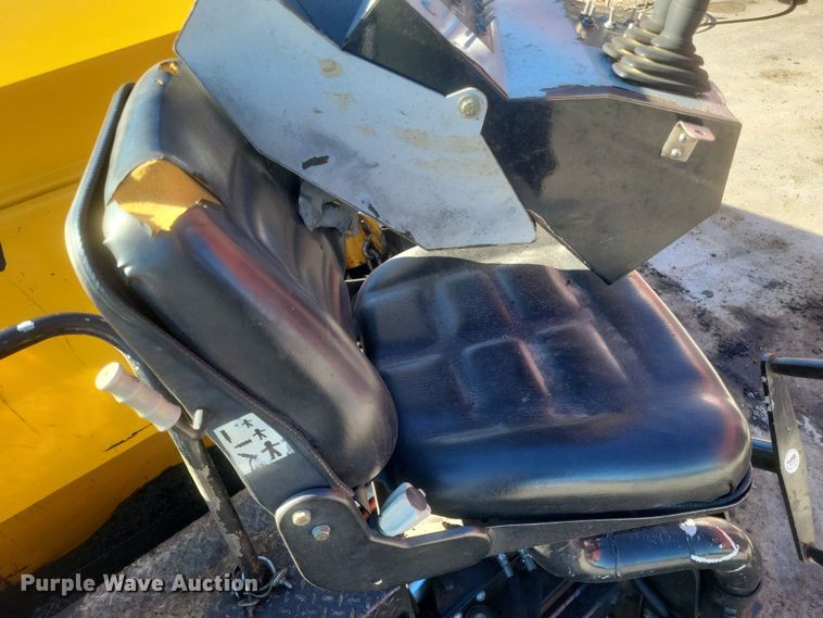 image for item DS5193 2019 Mauldin 1750-C paver