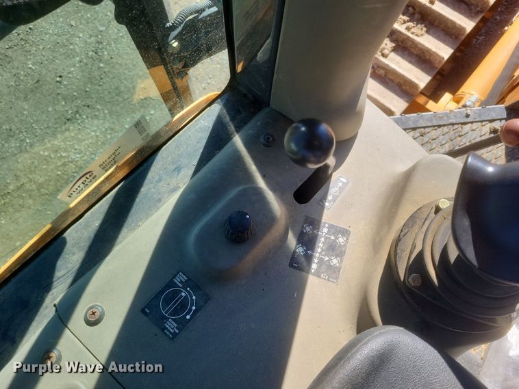 image for item DS5199 2009 Case 650K WT Series 3 dozer