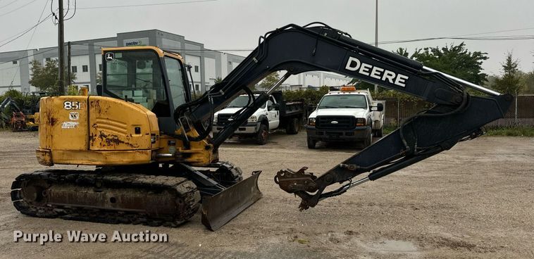 image for item DT2003 2012 John Deere 85D mini excavator