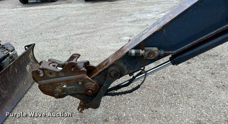 image for item DT2003 2012 John Deere 85D mini excavator