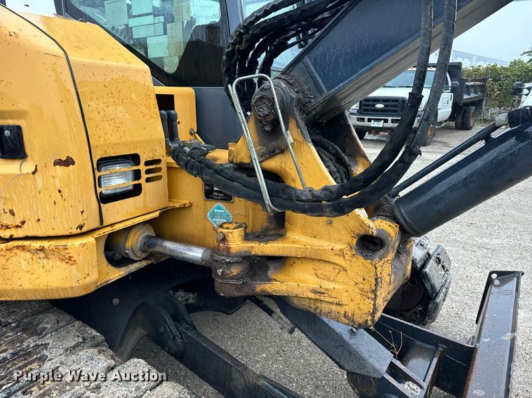 image for item DT2003 2012 John Deere 85D mini excavator