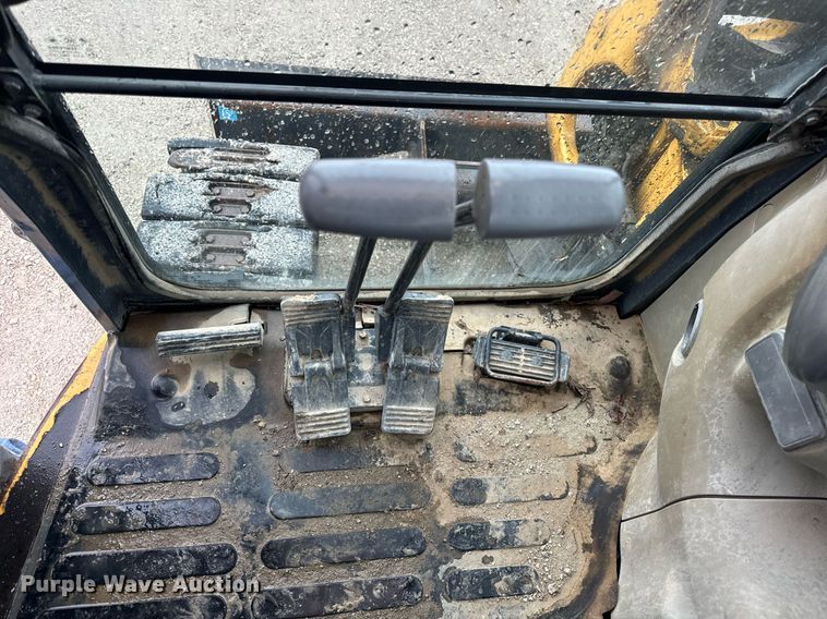 image for item DT2003 2012 John Deere 85D mini excavator