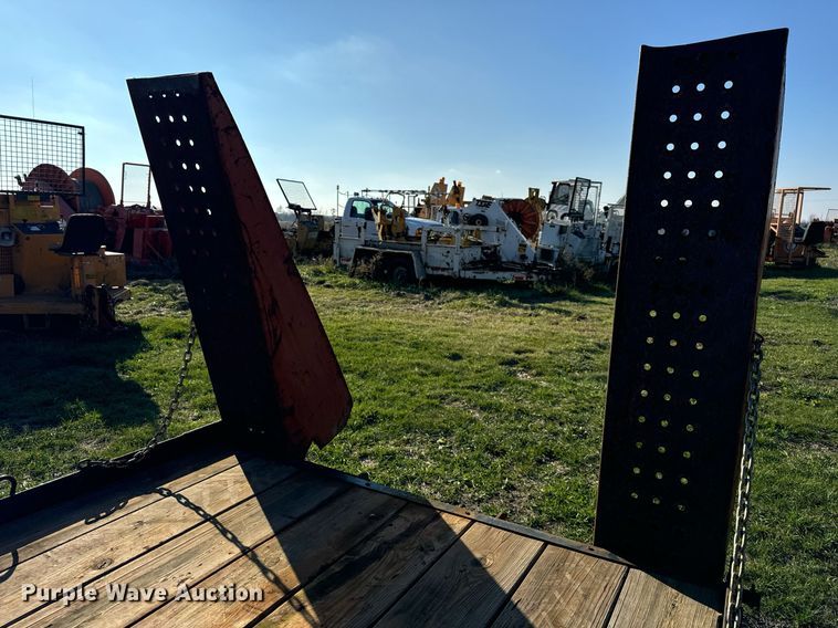 image for item DT2202 1996 Belshe CT2 equipment trailer