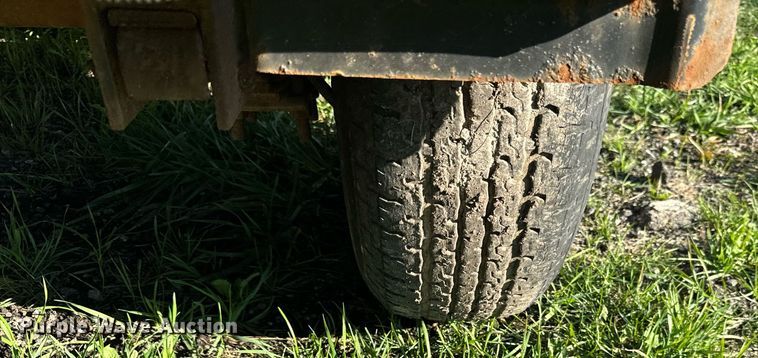 image for item DT2202 1996 Belshe CT2 equipment trailer