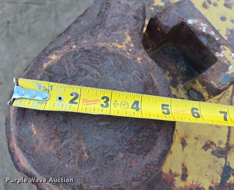 image for item DT5453 Labounty UP70R rotating shear