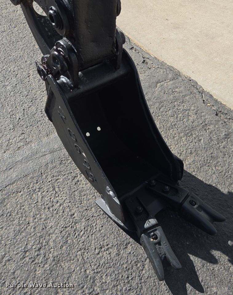 image for item DT5462 2015 Bobcat E20 mini excavator