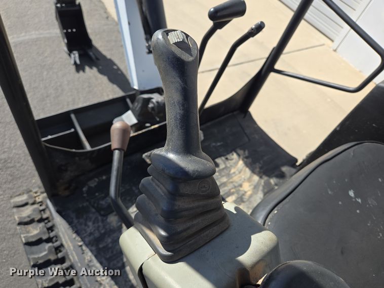 image for item DT5462 2015 Bobcat E20 mini excavator