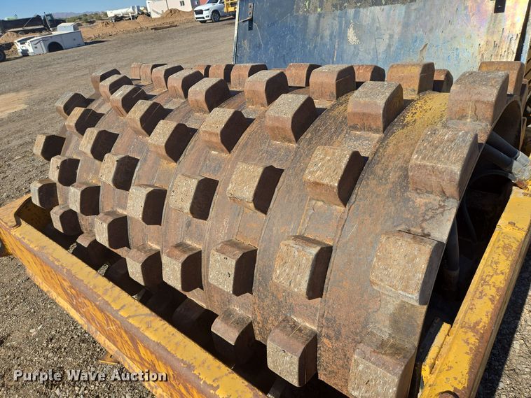 image for item DT5464 Hyster C600 single drum vibratory roller