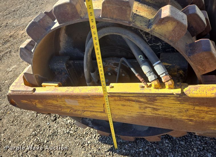 image for item DT5464 Hyster C600 single drum vibratory roller