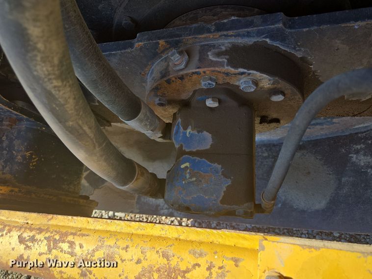 image for item DT5464 Hyster C600 single drum vibratory roller