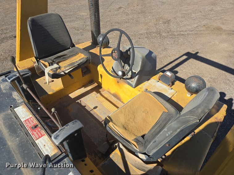 image for item DT5464 Hyster C600 single drum vibratory roller