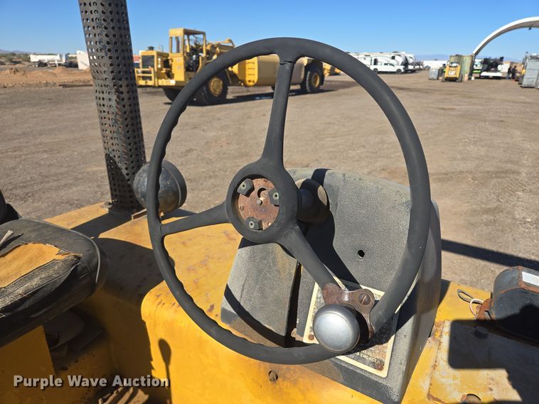 image for item DT5464 Hyster C600 single drum vibratory roller