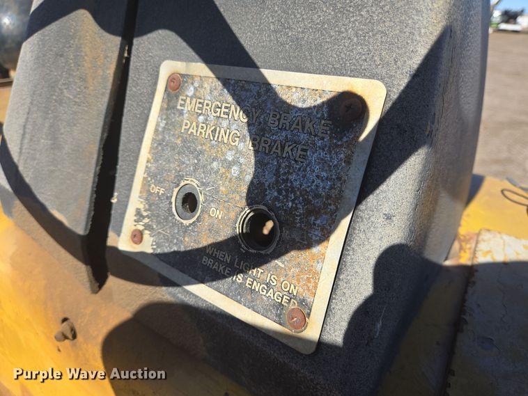 image for item DT5464 Hyster C600 single drum vibratory roller