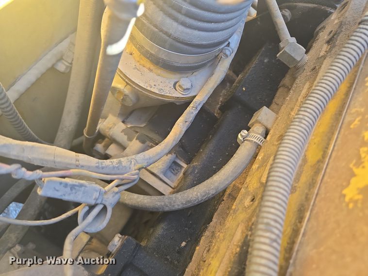 image for item DT5464 Hyster C600 single drum vibratory roller