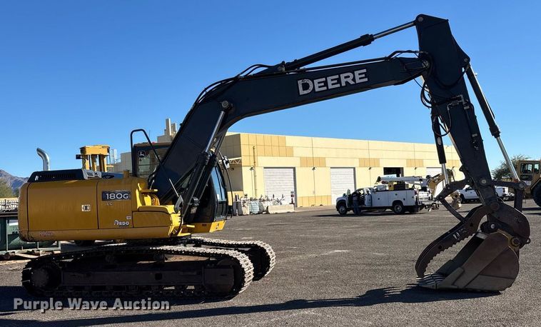 image for item DT5465 2012 John Deere 180G LC excavator