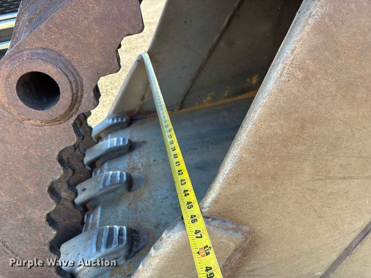 image for item DT5465 2012 John Deere 180G LC excavator