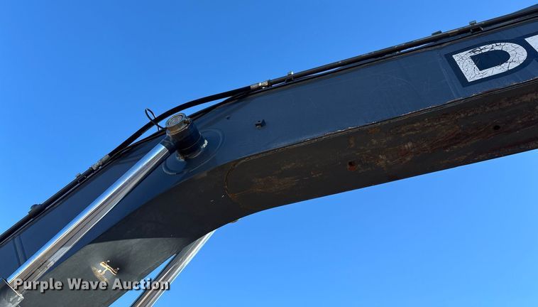 image for item DT5465 2012 John Deere 180G LC excavator