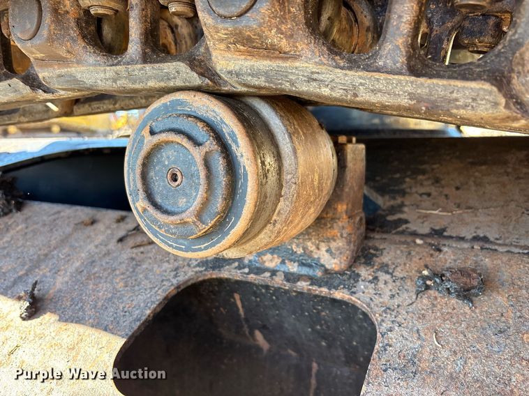 image for item DT5465 2012 John Deere 180G LC excavator