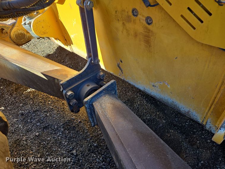 image for item DT5466 2016 John Deere 1050K dozer