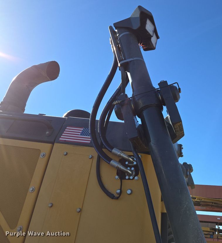 image for item DT5466 2016 John Deere 1050K dozer