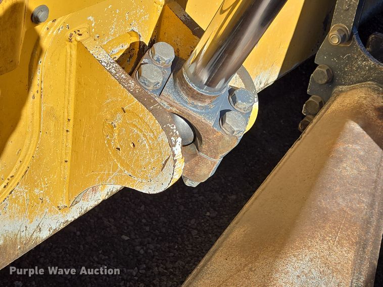 image for item DT5466 2016 John Deere 1050K dozer