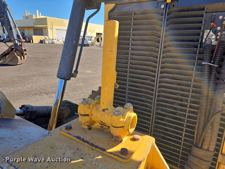 image for item DT5466 2016 John Deere 1050K dozer