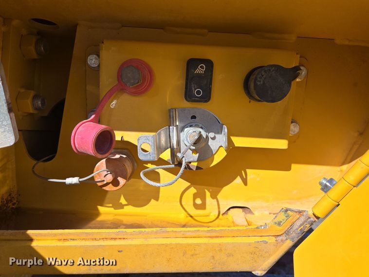 image for item DT5466 2016 John Deere 1050K dozer