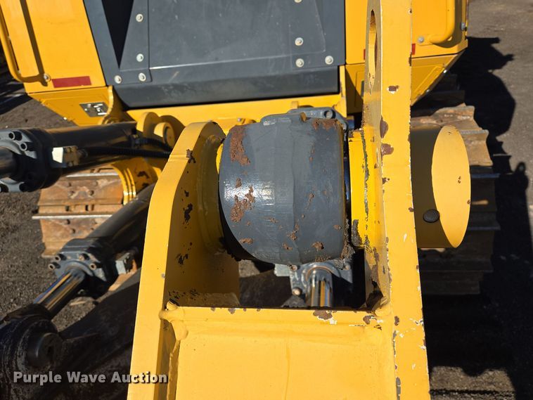 image for item DT5466 2016 John Deere 1050K dozer