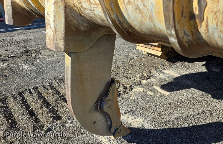 image for item DT5466 2016 John Deere 1050K dozer