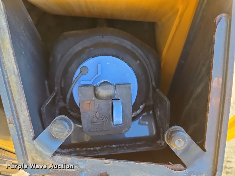 image for item DT5466 2016 John Deere 1050K dozer