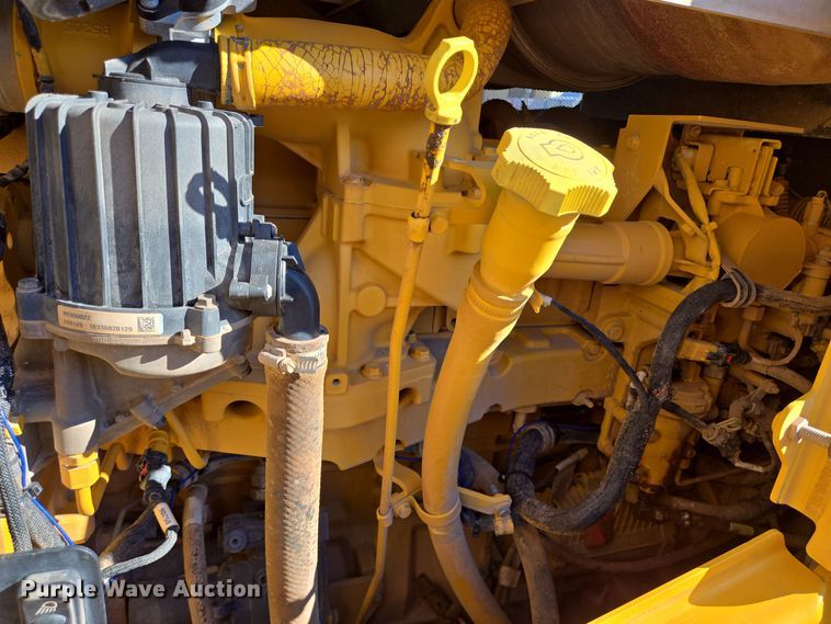 image for item DT5466 2016 John Deere 1050K dozer